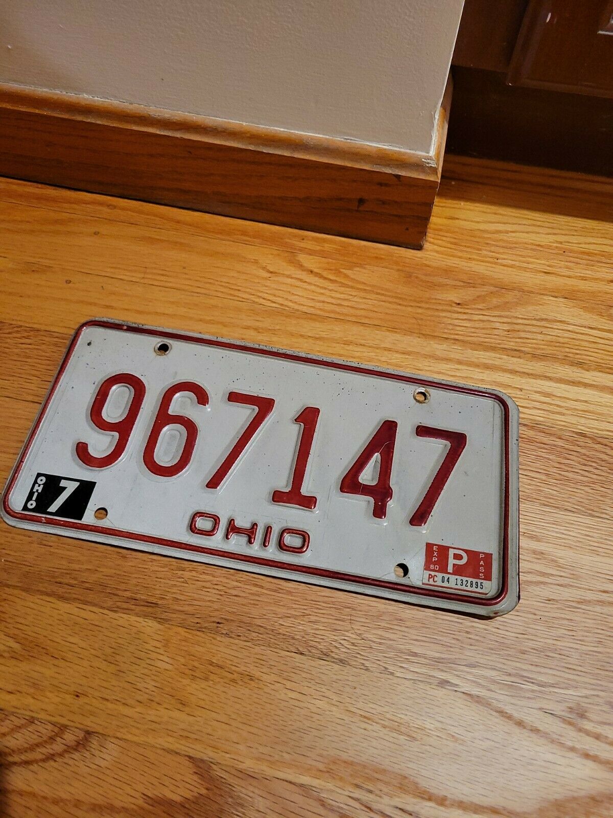 Vintage Ohio 1980 Auto Passenger  License Plate " 967147 " Oh 80