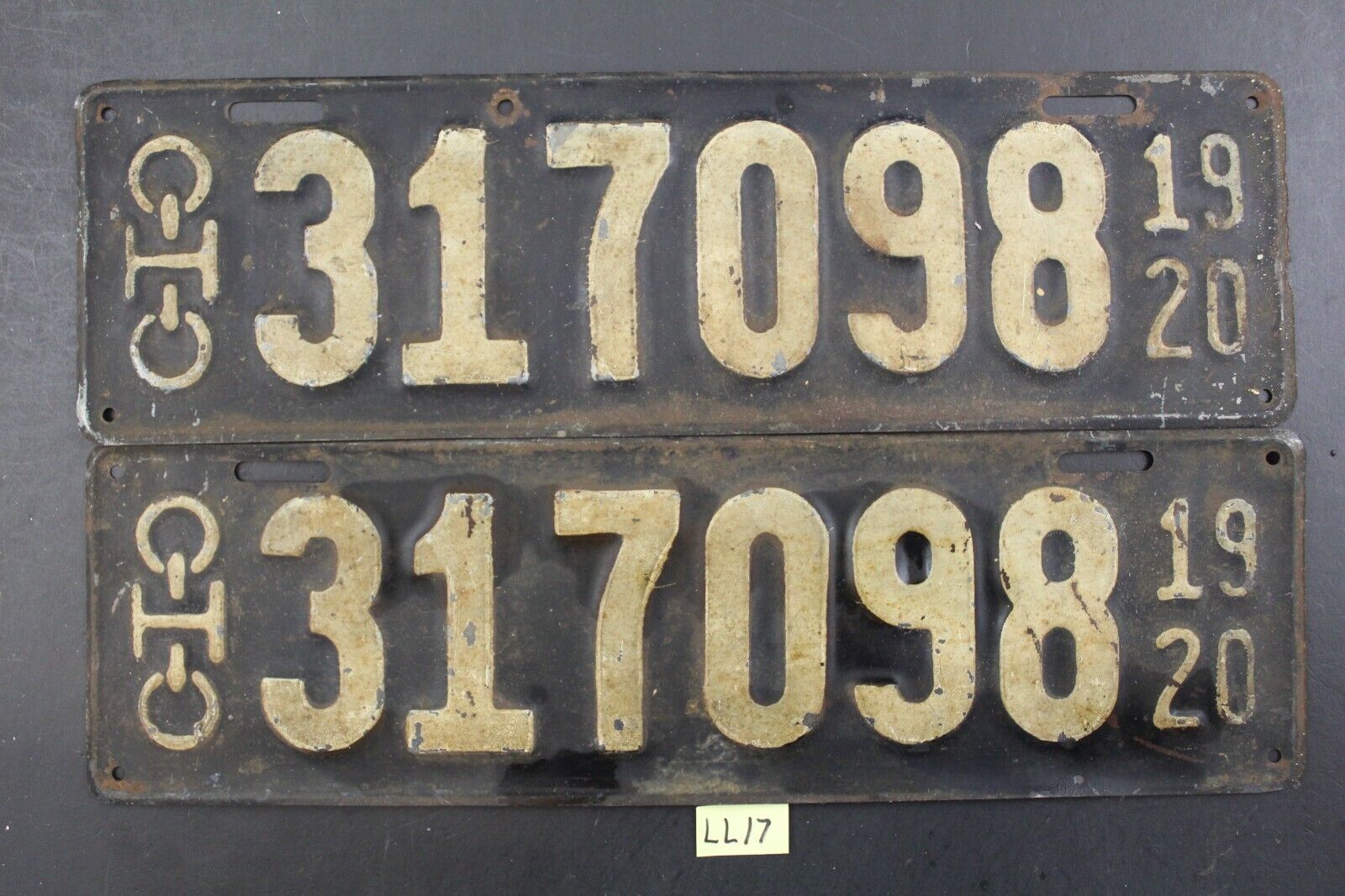 Vintage - 1920 Ohio License Plate - 317098 - *pair* (ll17